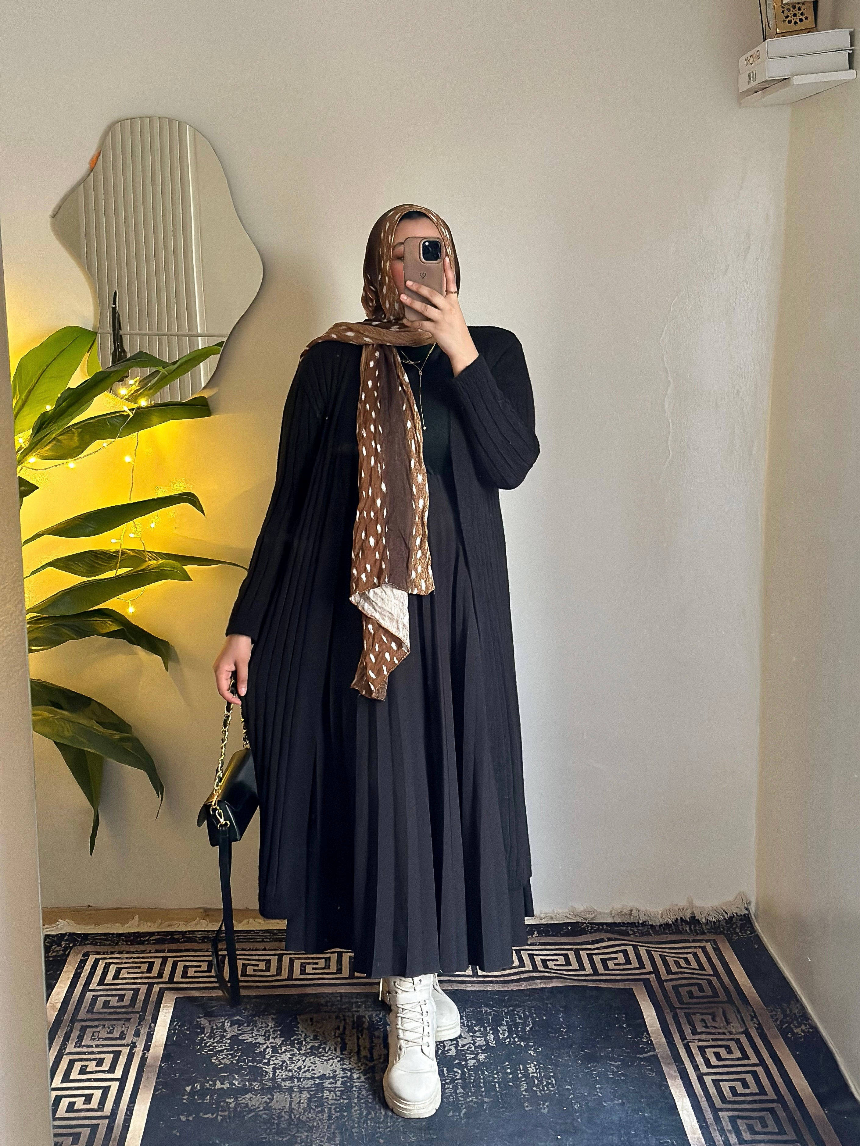 Velora Cardigan